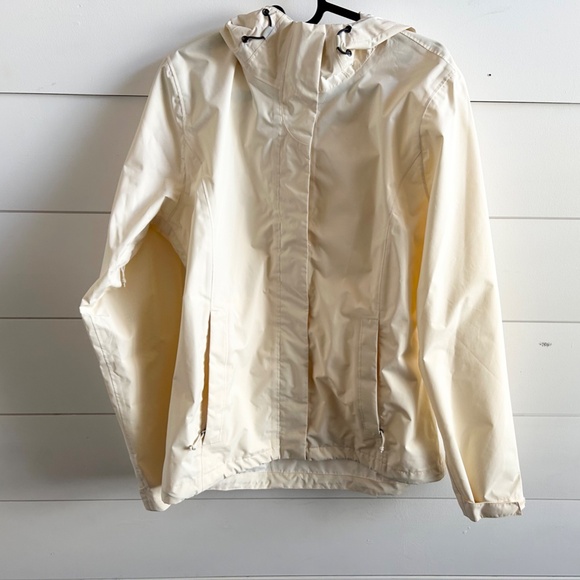 Quince Weatherproof Short Rain Shell Jacket NWOT - Picture 4 of 7